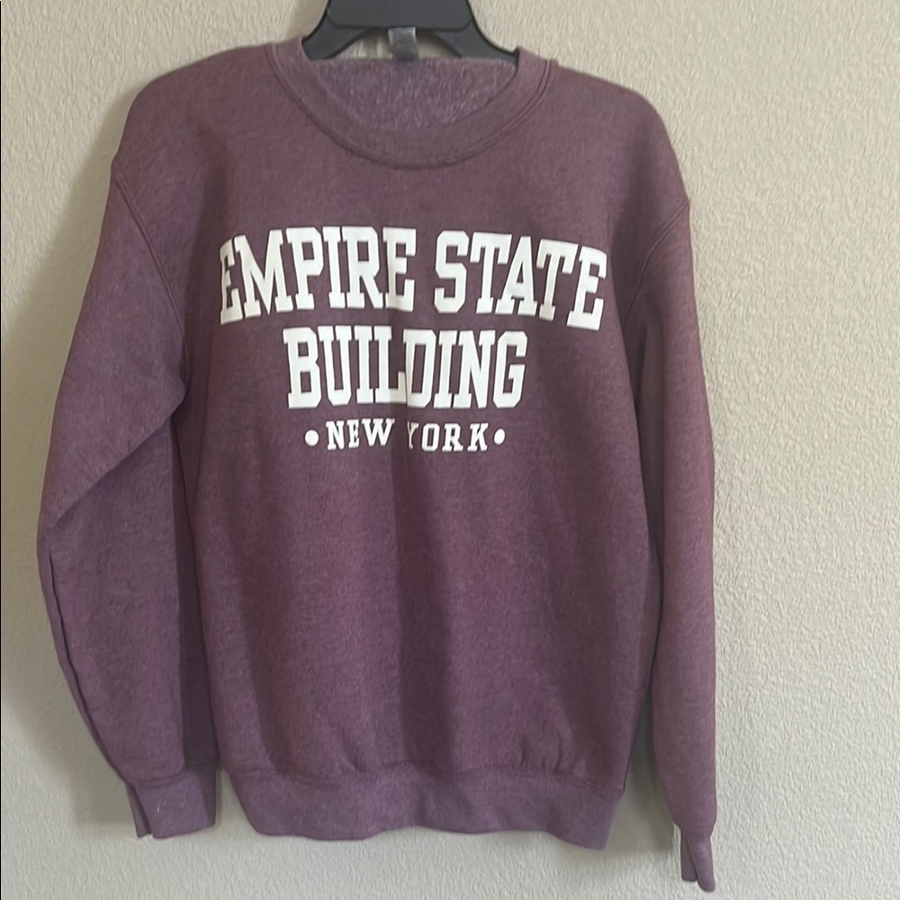 Empire State Building New York Crew Nec